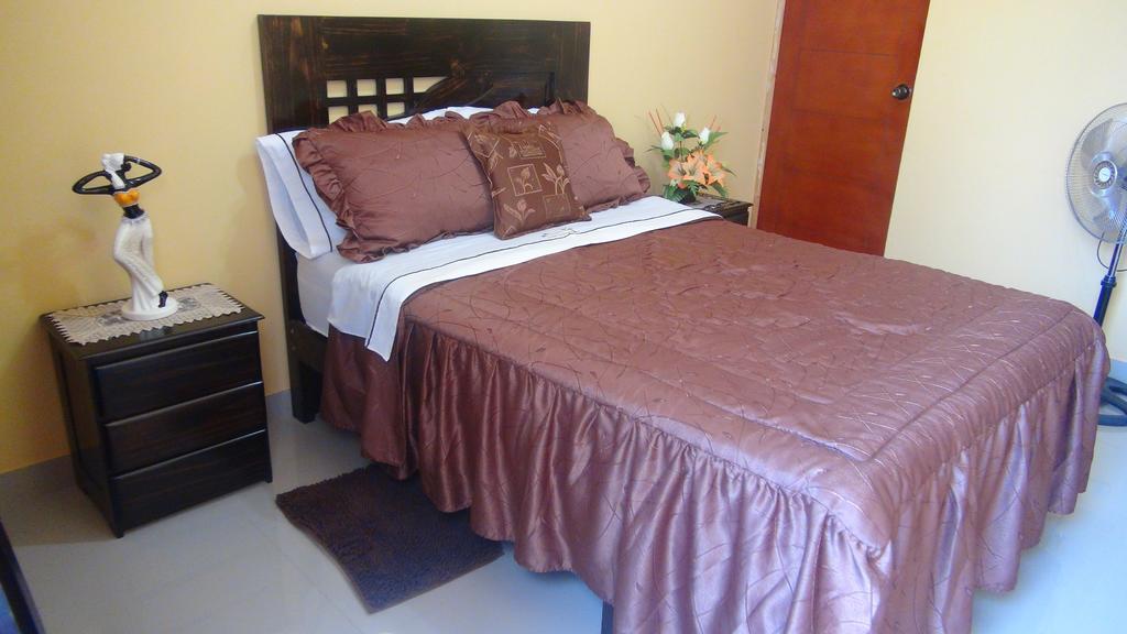 Hostal El Sueno De San Martin Paracas Exteriör bild